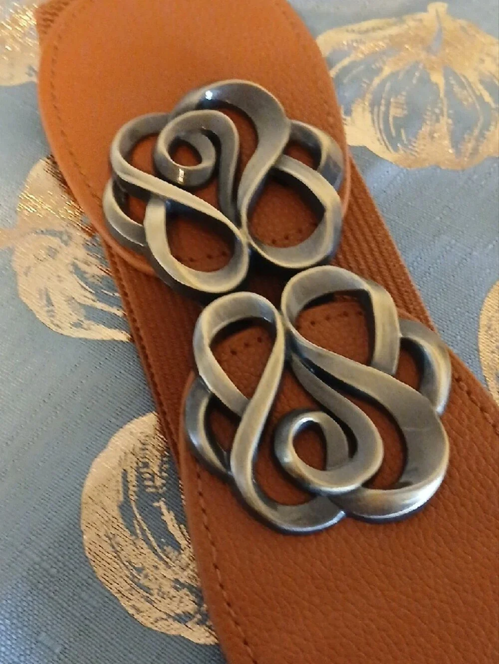 Women's Brown Elastic Stretch Belt with Decorative Silver-Tone Buckles